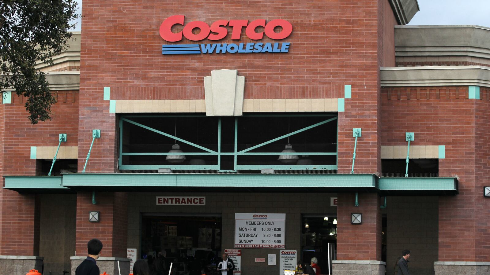cheats/2015/11/26/costco-e-coli-outbreak-linked-to-celery/151126-costco-e-coli-outbreak-cheat_cw0gok
