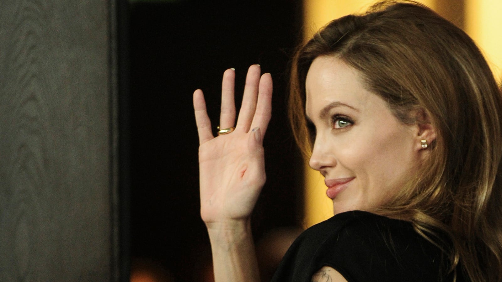 articles/2013/05/18/angelina-jolie-s-mastectomy-the-brutal-truth-behind-the-operations/130516-angelina-mastectomy-crocker-tease_qgj6ag