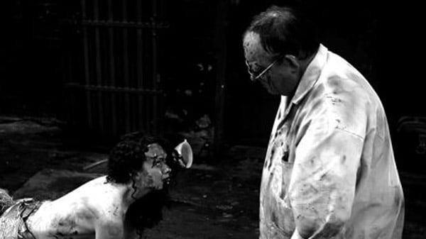 articles/2011/10/03/the-human-centipede-2-tom-six-laurence-harvey-on-grossest-film-of-2011/human-centipede-2-stern_z1ltwj