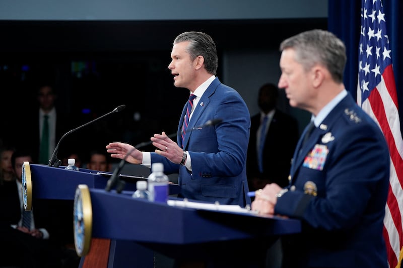 U.S. Secretary of Defense Pete Hegseth and Chairman of the Joint Chiefs of Staff General Dan Caine hold a briefing amid the U.S.-Israeli conflict with Iran, at the Pentagon in Washington, D.C., U.S., March 2, 2026. REUTERS/Elizabeth Frantz