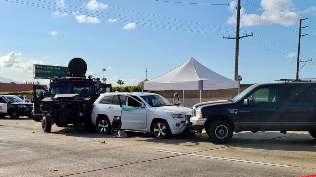 Ez_inPLVUAIwhUR_lwwr0o