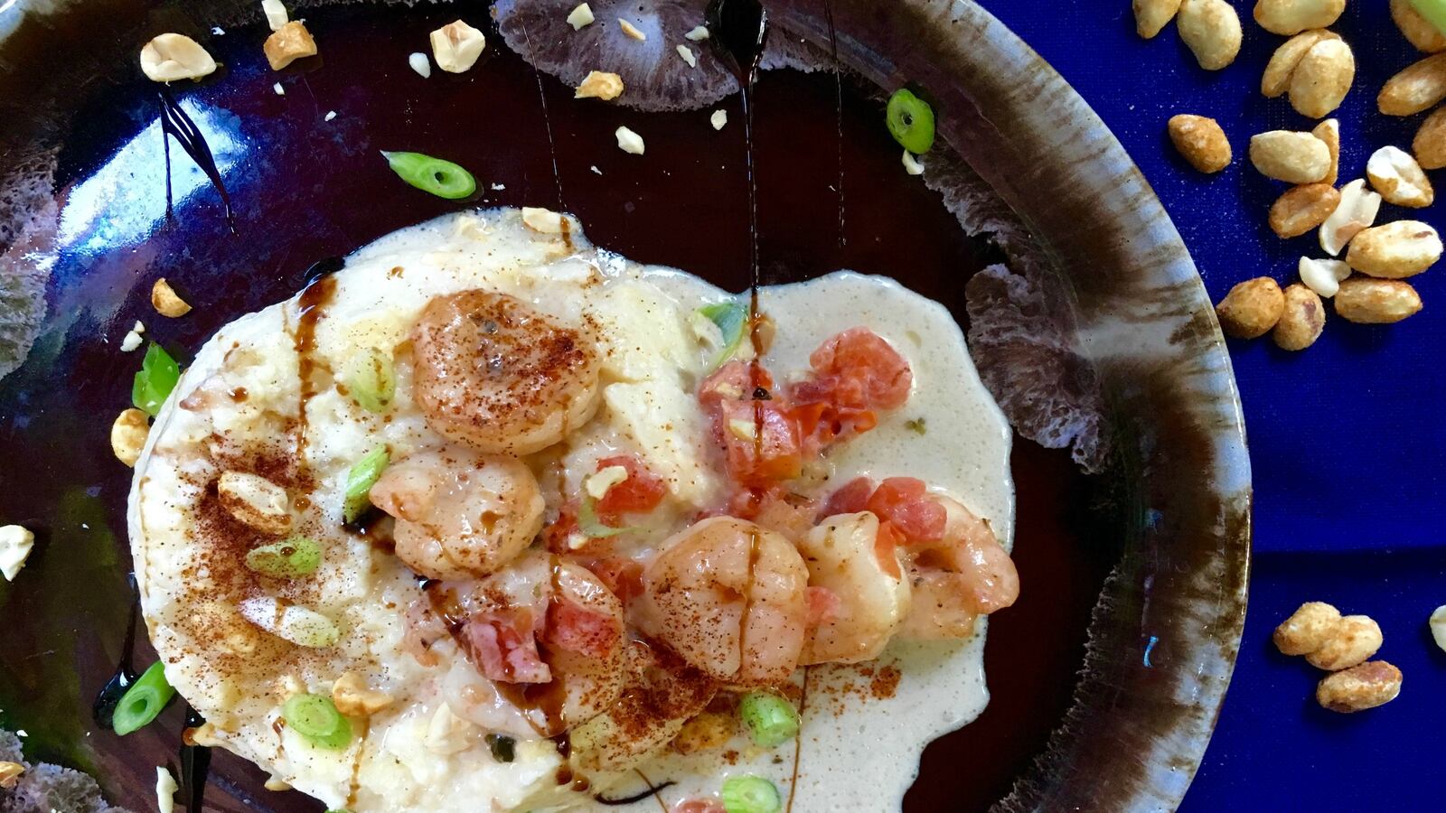 articles/2016/08/28/how-to-make-presidential-shrimp-and-grits/160828-dobeneck-tease_nsxlwm