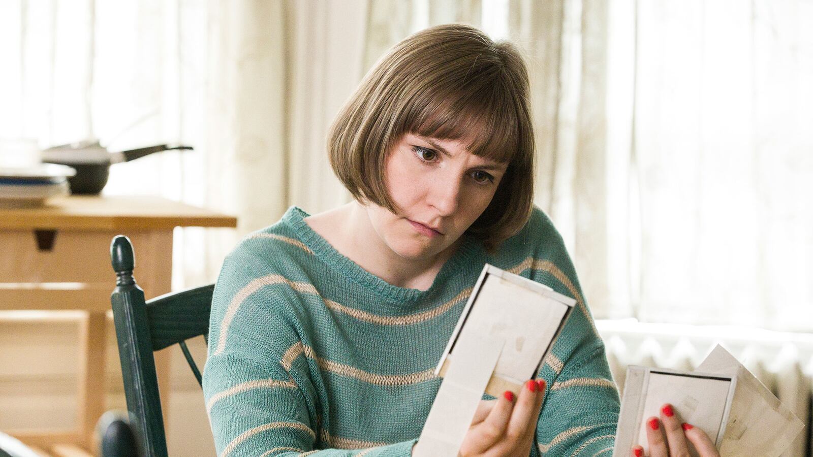 articles/2015/01/11/girls-review-all-grown-up-and-better-than-ever/150110-fallon-girls-grown-up-tease_mrouje