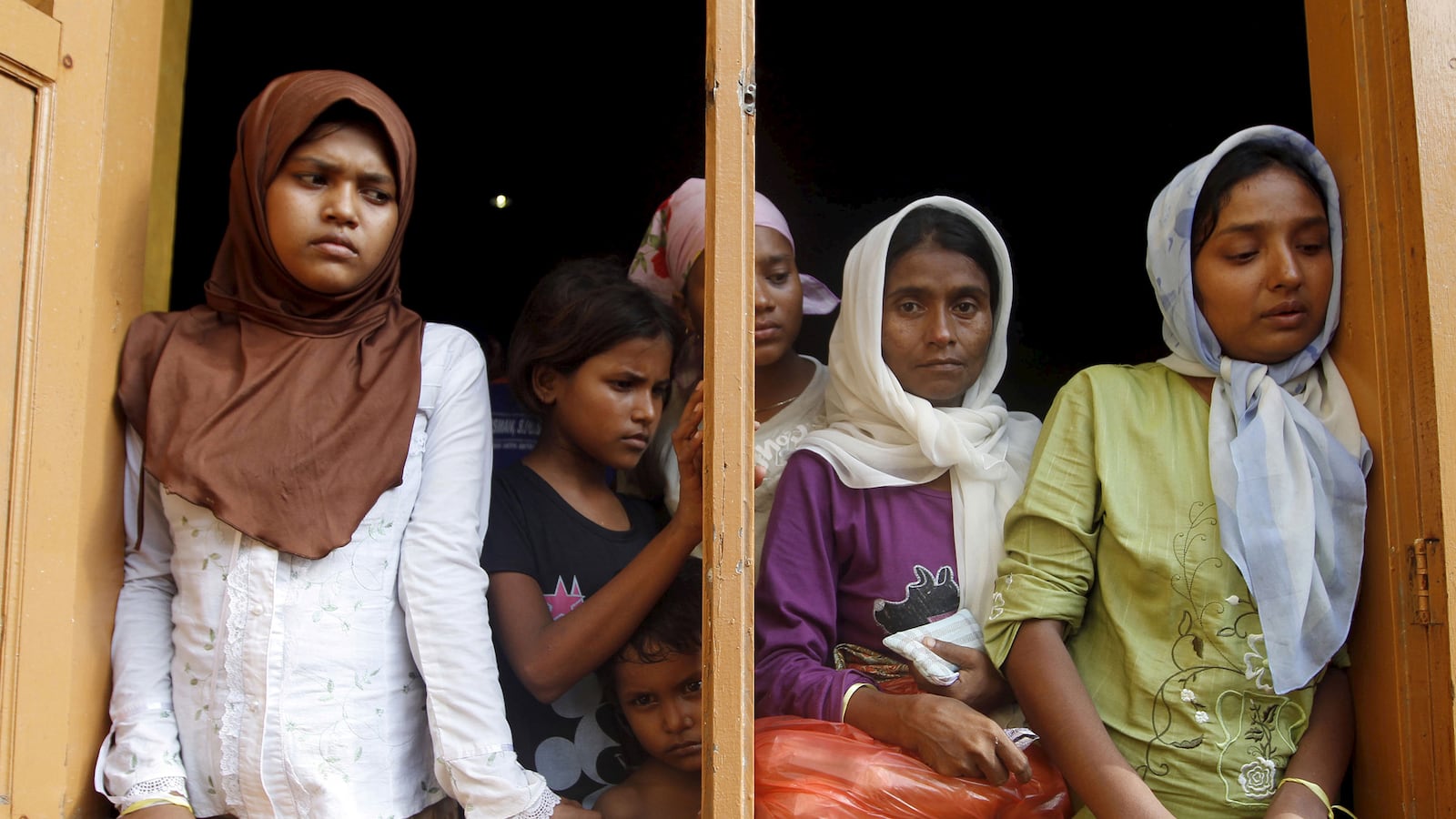 articles/2015/05/14/pass-the-trash-the-tragic-truth-about-s-e-asia-s-new-boat-people/150514-samuels-Rohingyas-tease_d9qgq6