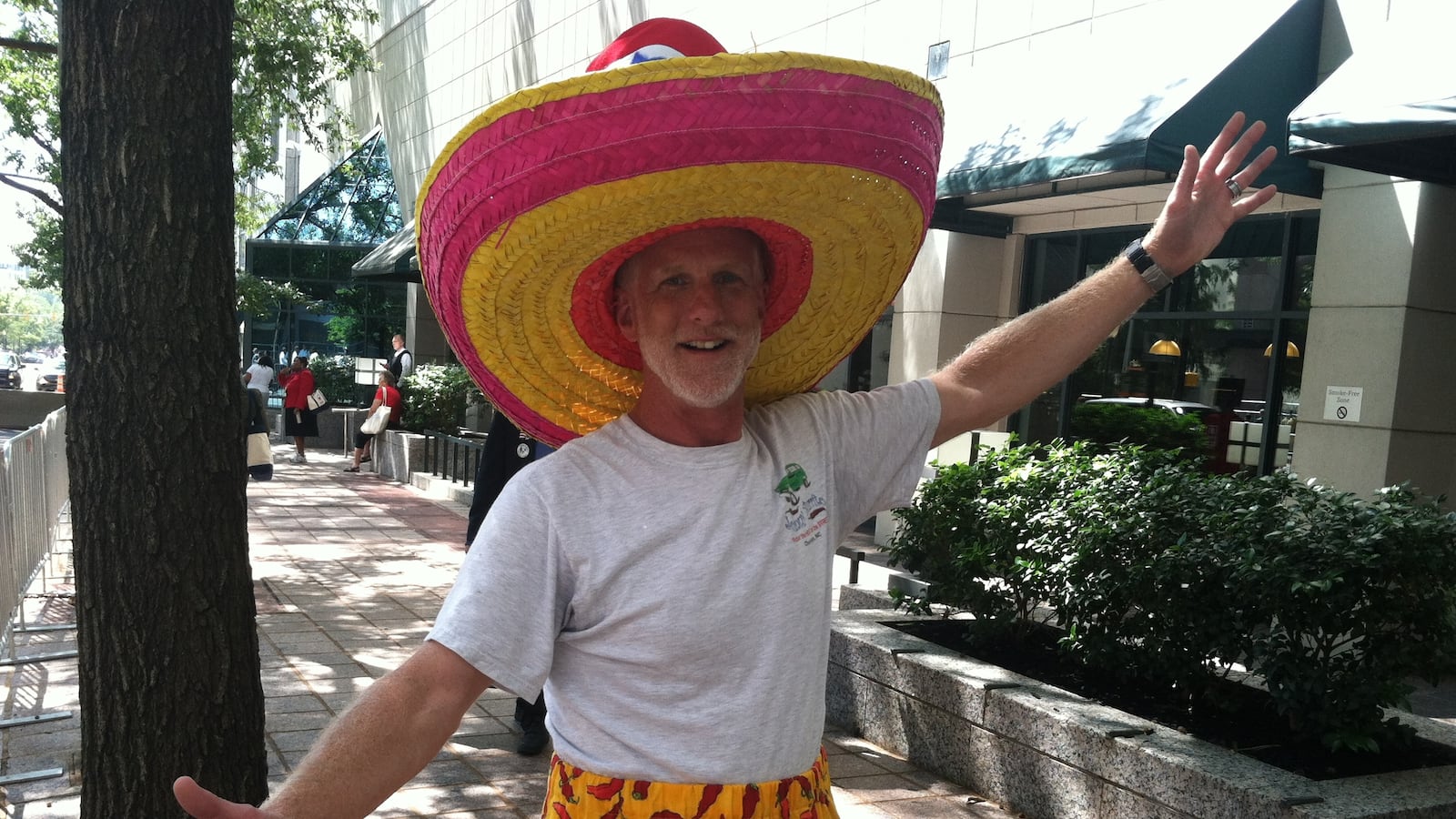 articles/2012/09/05/obama-swag/photo_2_xihbsx