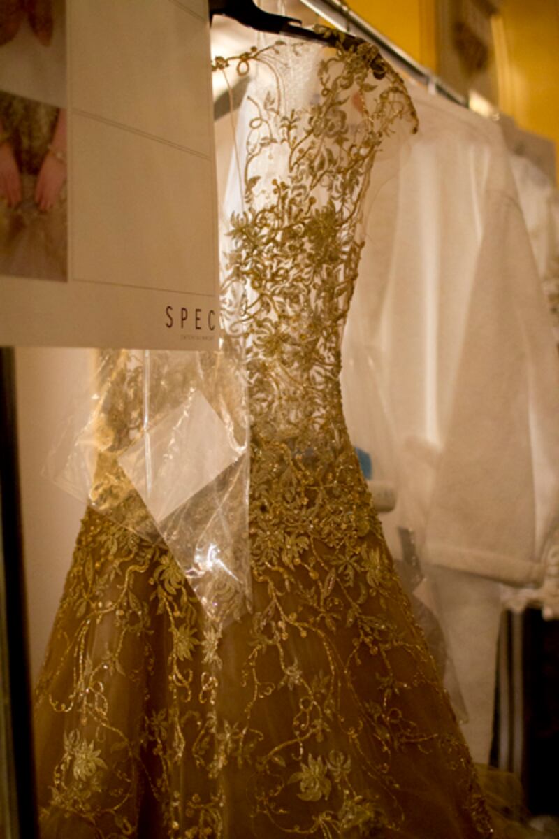 galleries/2012/02/15/new-york-fashion-week-fall-2012-backstage-at-marchesa-photos/marchesa-nyfw-tachman-91_mw4zwb