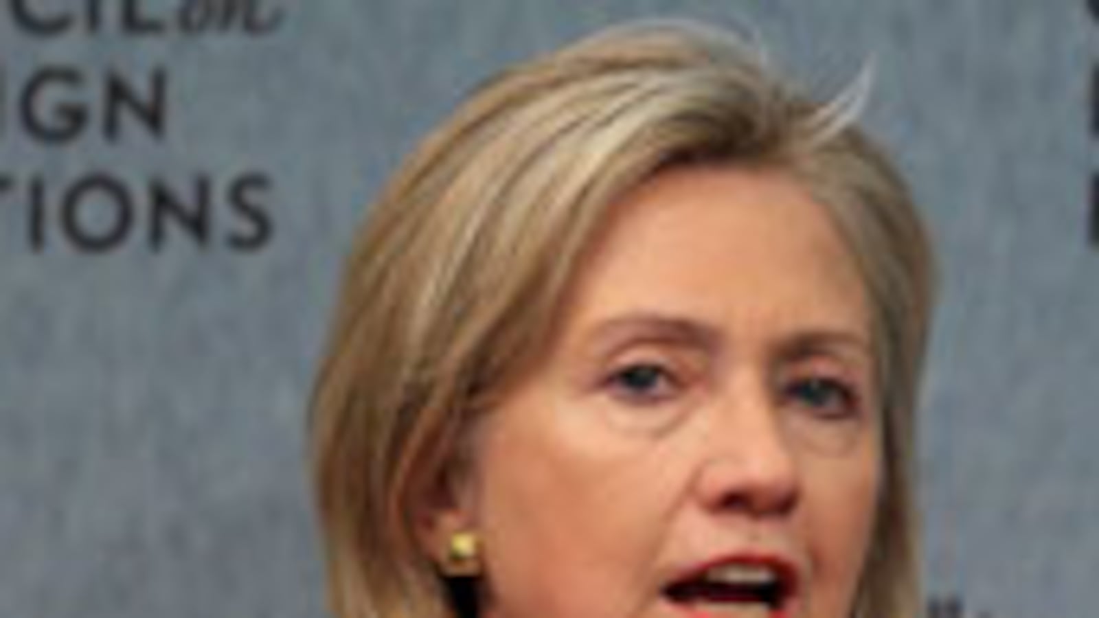 articles/2010/09/08/hillary-clinton-foreign-policy-speech-better-than-obama/varadarajan-hillary-clinton_125203_kfmwvr