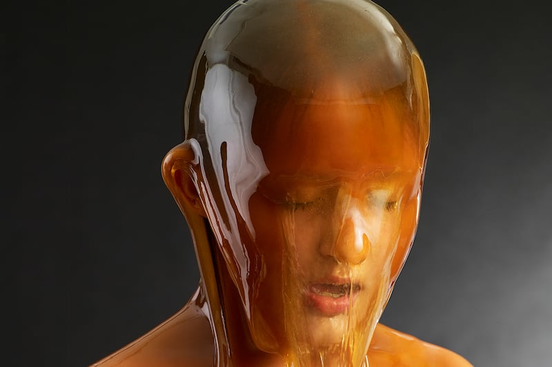 articles/2015/04/29/the-artist-who-ditched-tom-cruise-for-honey-covered-nudes/150428-blake-little1a_wy9mzj