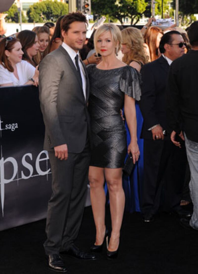 galleries/2010/06/25/twilight-s-starry-night/twilight-premiere---garth_vwajbc
