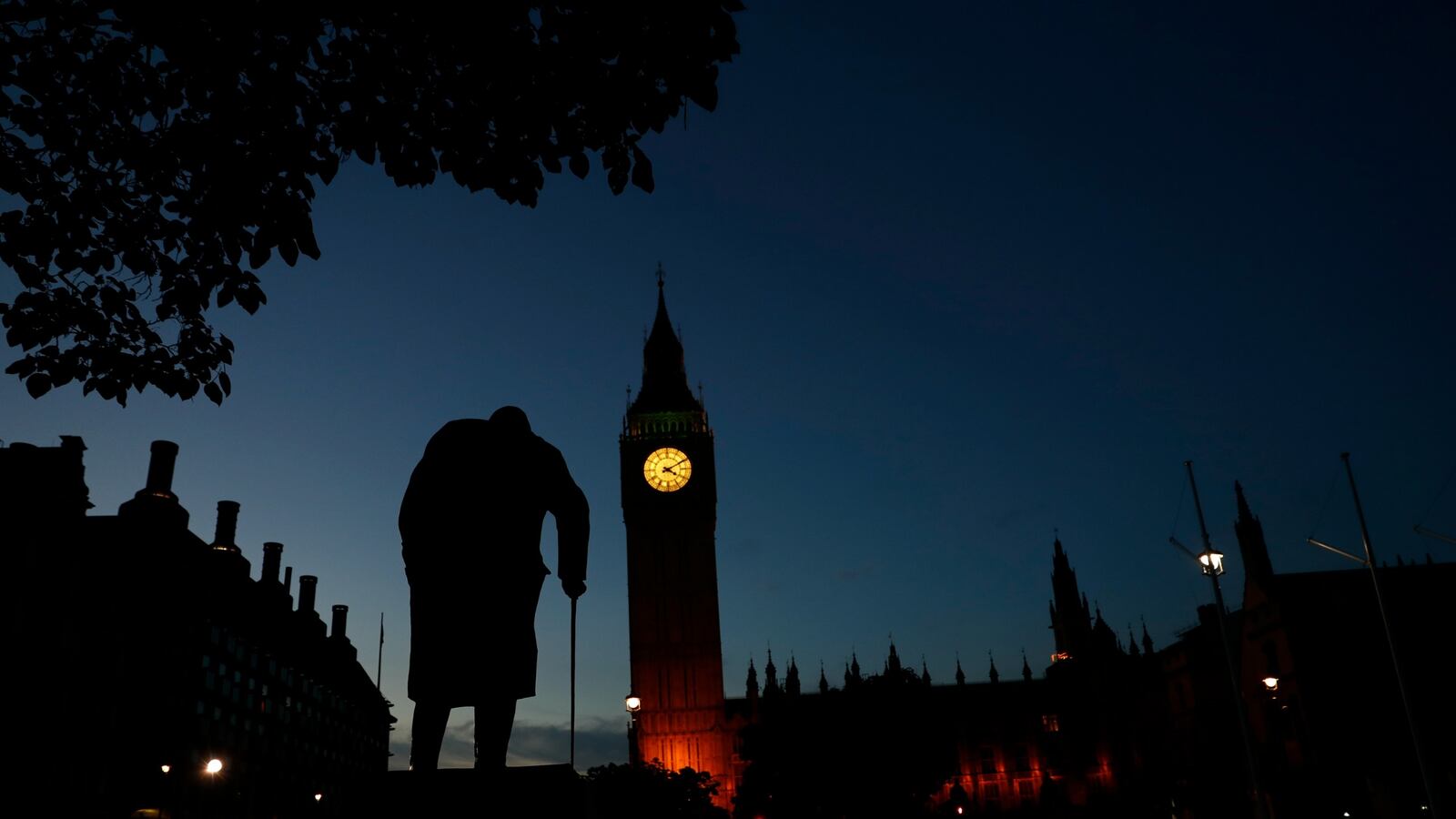 cheats/2016/06/26/scottish-leader-brexit-veto-possible/160624-markets-brexit-cheat_jznydl