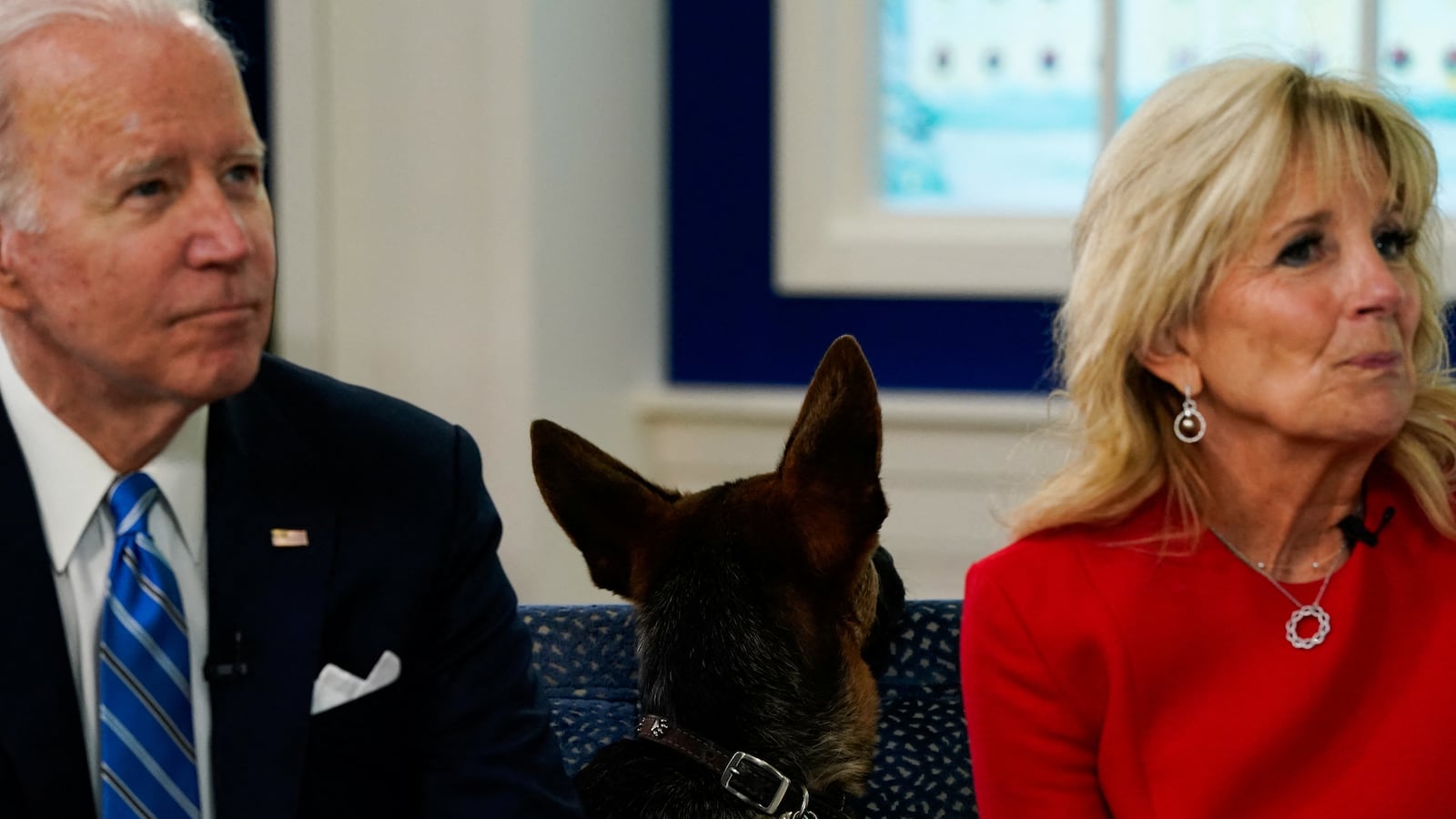 2021-12-25T190144Z_1558972263_RC2ULR90DK4F_RTRMADP_3_USA-BIDEN_f52wqe