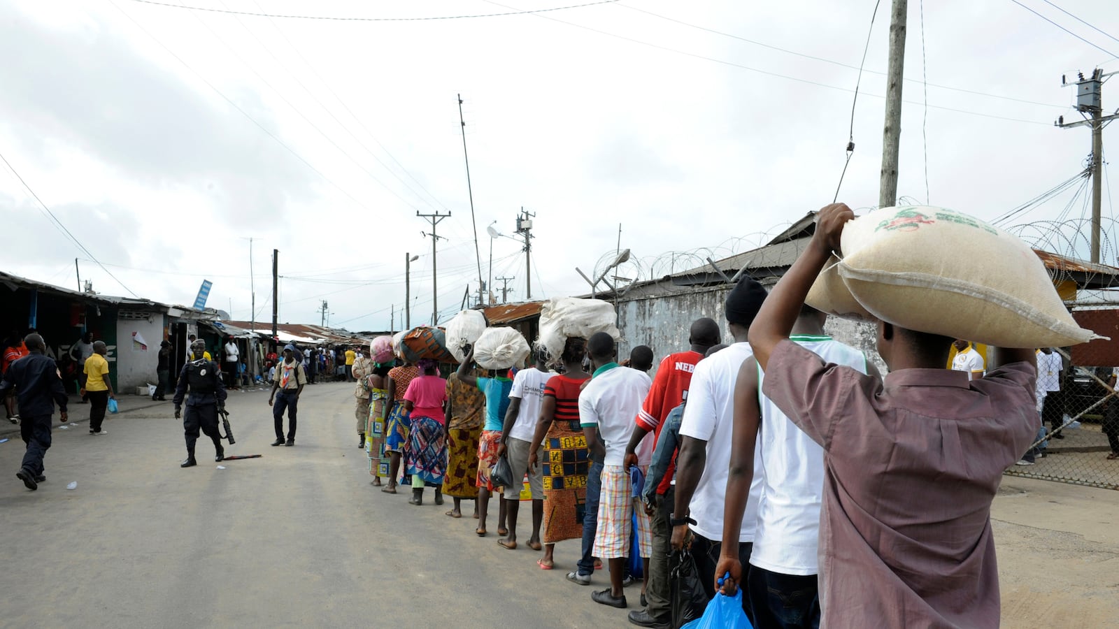 cheats/2014/08/28/un-ebola-cases-could-hit-20-000/140828-ebola-cheat_hheljt