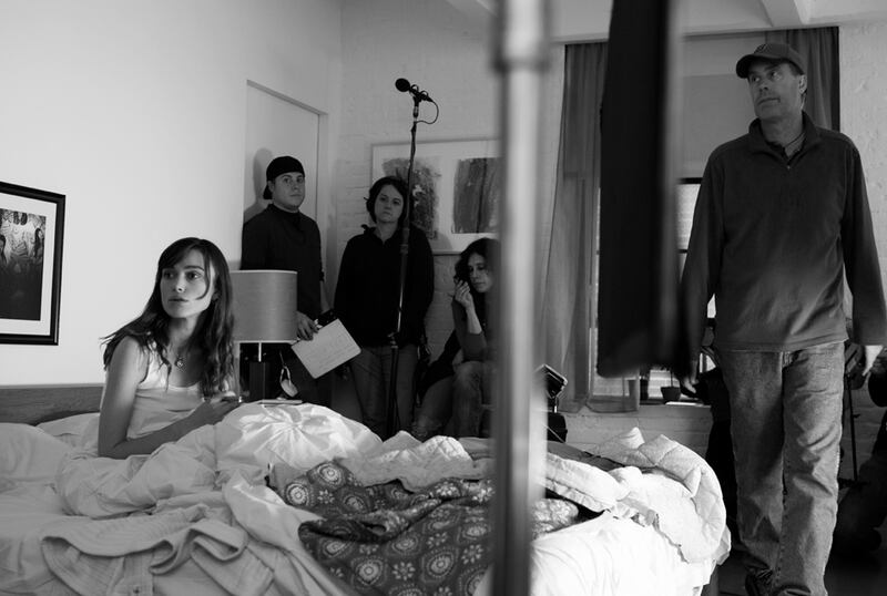 galleries/2011/05/13/keira-knightley-on-the-set-of-last-night/last-night---behind-the-scenes-9_c8o5lz