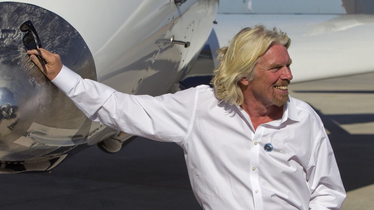 cheats/2011/10/17/richard-branson-opens-spaceport/branson-spaceport-cheat_xdwiel