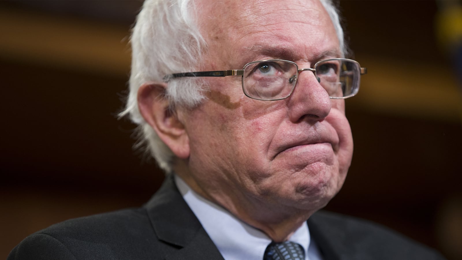 articles/2016/01/27/bernie-sanders-isn-t-electable-and-here-s-why/160126-tomasky-bernie-tease_iiluge