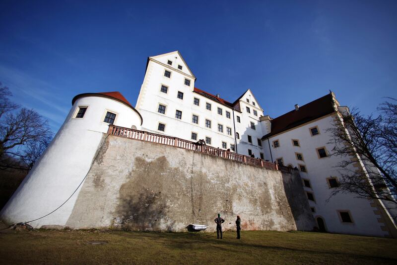 galleries/2012/09/19/13-greatest-prison-escapes-from-alcatraz-to-piedras-negras-photos/prison-escapes-colditz_tikyqa