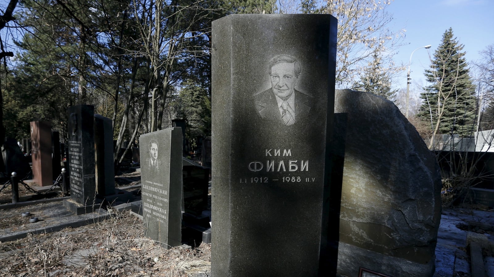 cheats/2016/04/04/british-spy-tells-all-in-secret-video/160404-cheat-philby_ps3gkx