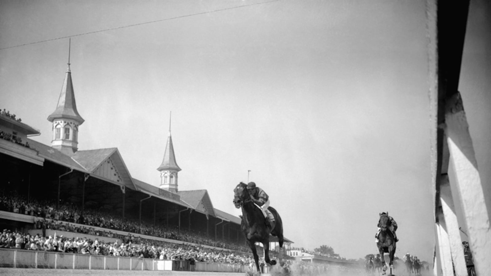 galleries/2011/05/04/classic-kentucky-derby/classic-kentucky-derby---churchill-downs_ggzauk