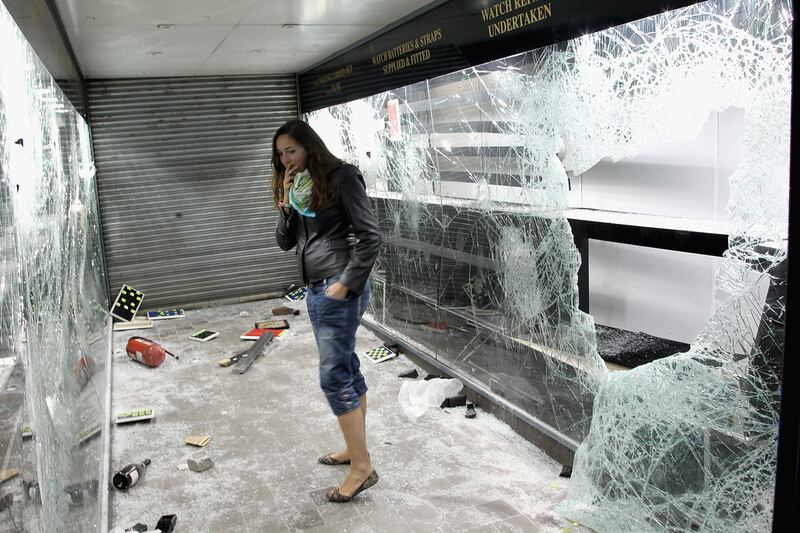 galleries/2011/08/09/photo-of-riots-across-london-and-united-kingdom/london-riots-damage_nitjh6