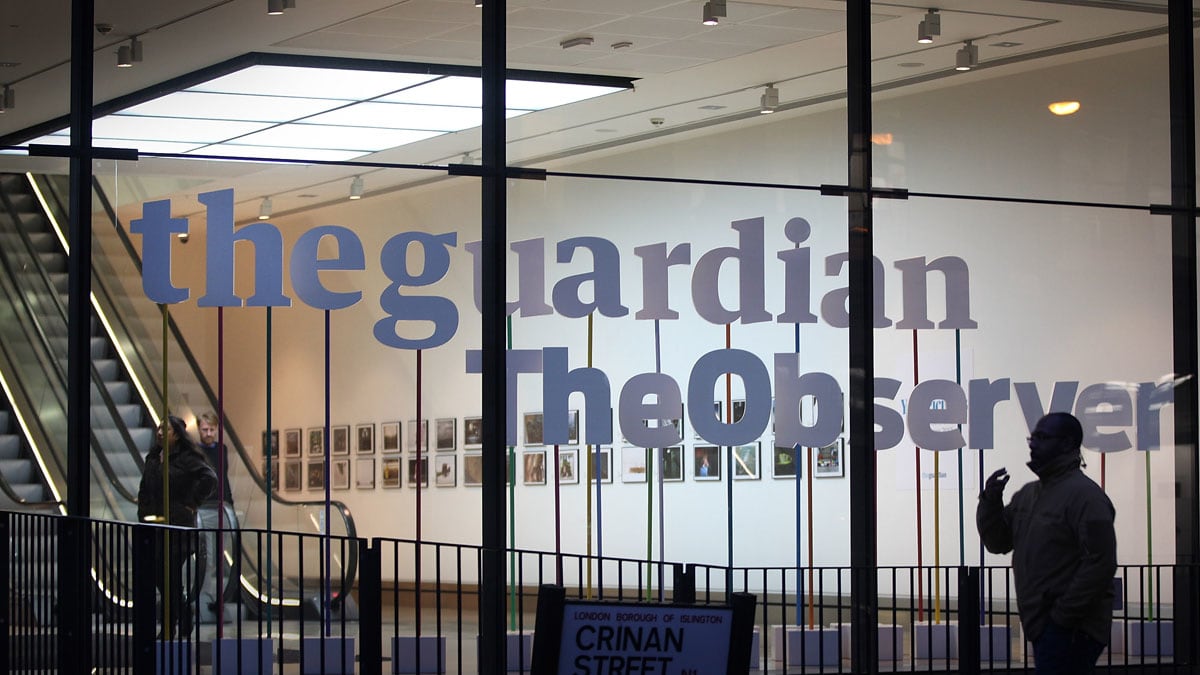 cheats/2012/10/17/report-guardian-to-end-print-edition/guardian-newspaper-considers-ending-print-edition-cheat_zv9r1o