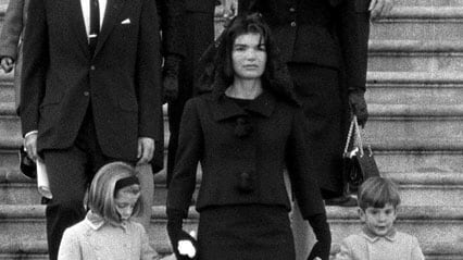 articles/2009/08/27/who-gets-teddys-millions/kennedy-funerals---gallery-launch_xg9imm