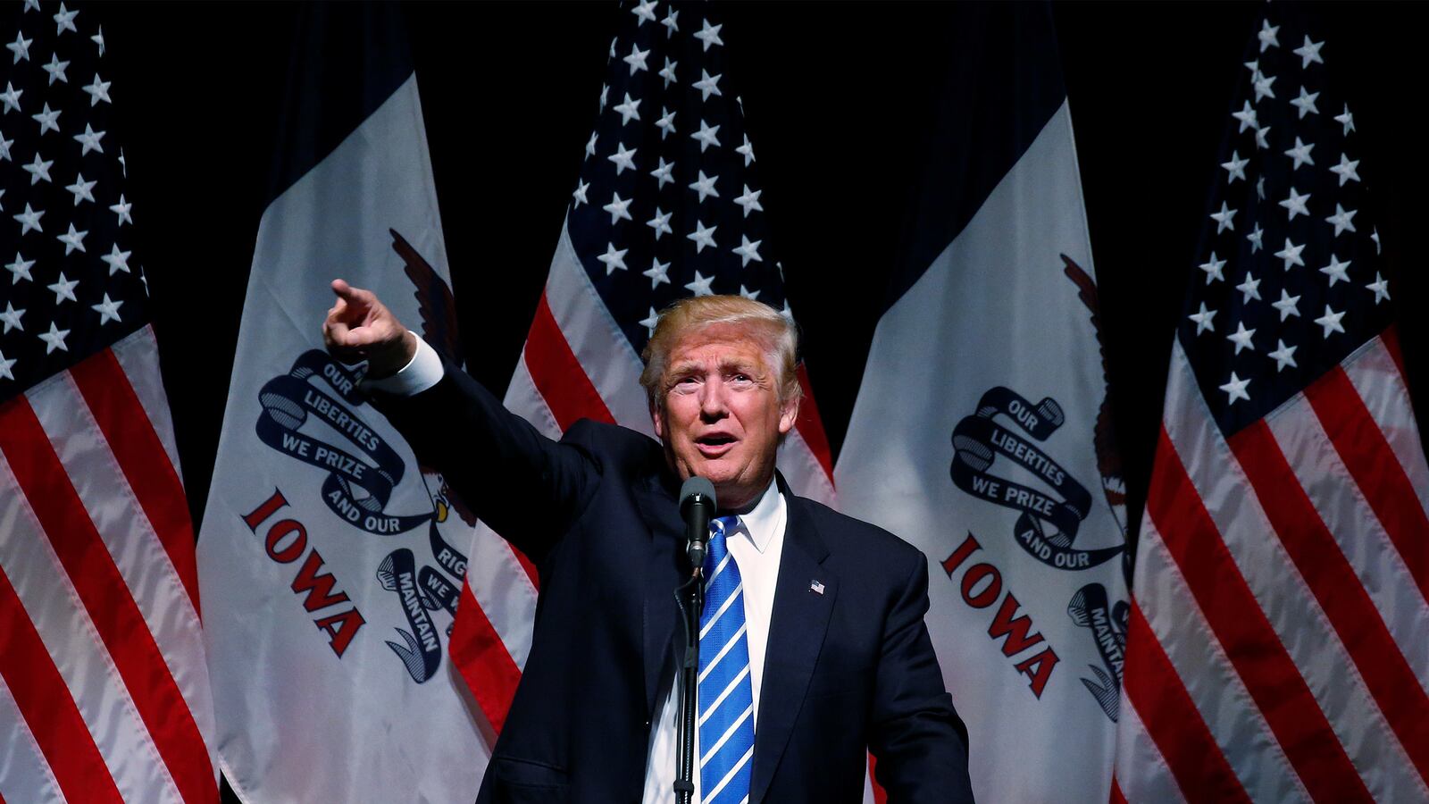 cheats/2016/07/31/trump-thinks-russia-is-not-in-ukraine/160730-Trump-Russia-Ukraine-cheat_qdh786