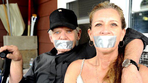 galleries/2010/03/25/nudism-scandals/nudity---topless-gardener_z3svf2