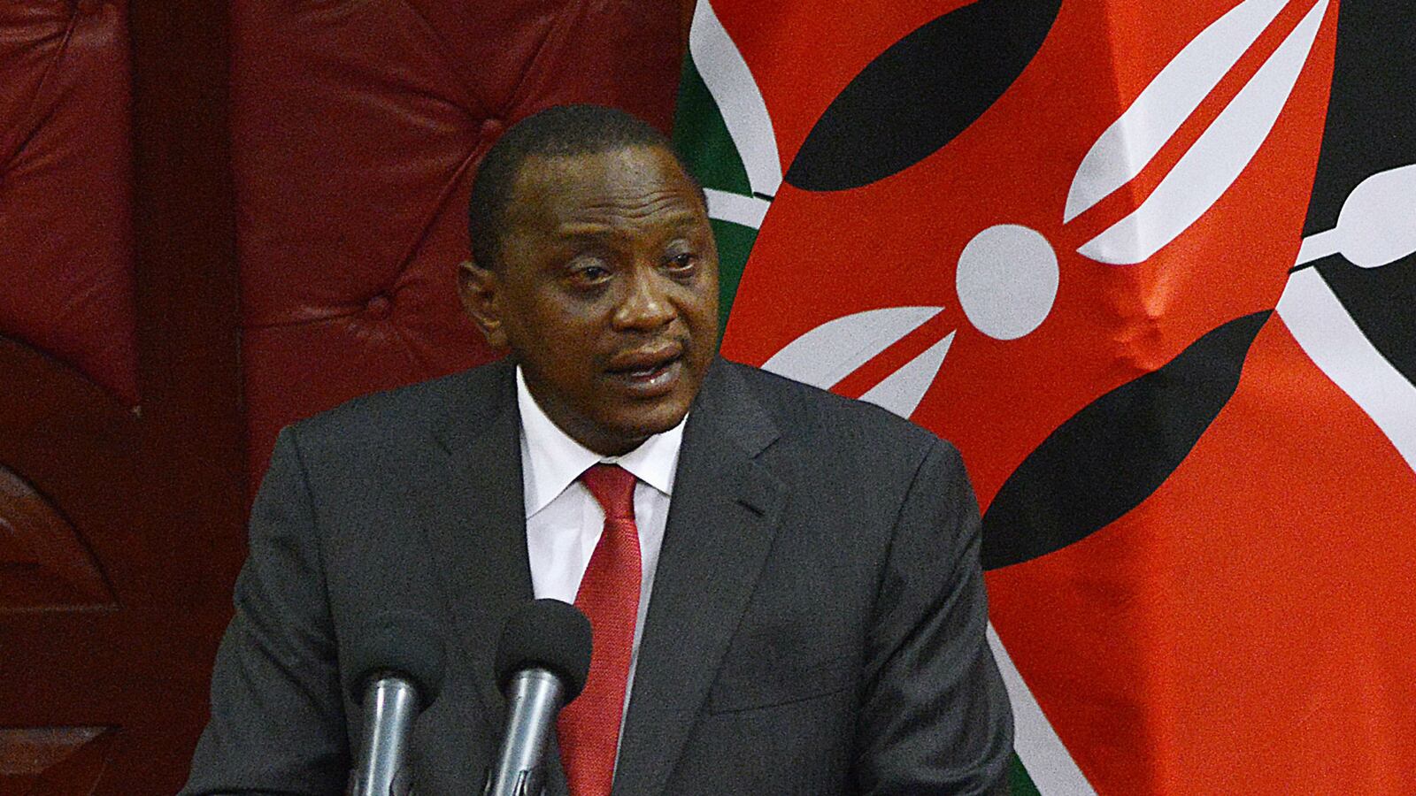 cheats/2014/10/06/kenya-president-agrees-to-appear-before-icc/141006-kenyatta-cheat_rfl5un