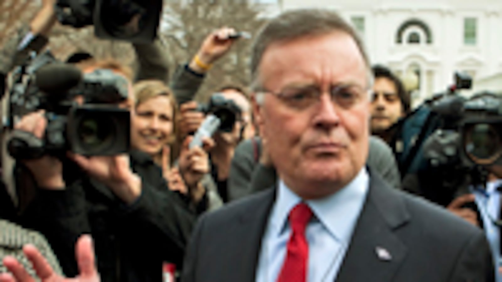 articles/2009/10/01/the-merger-that-ruined-lewis/prins-boa-ken-lewis_53242_nycggs