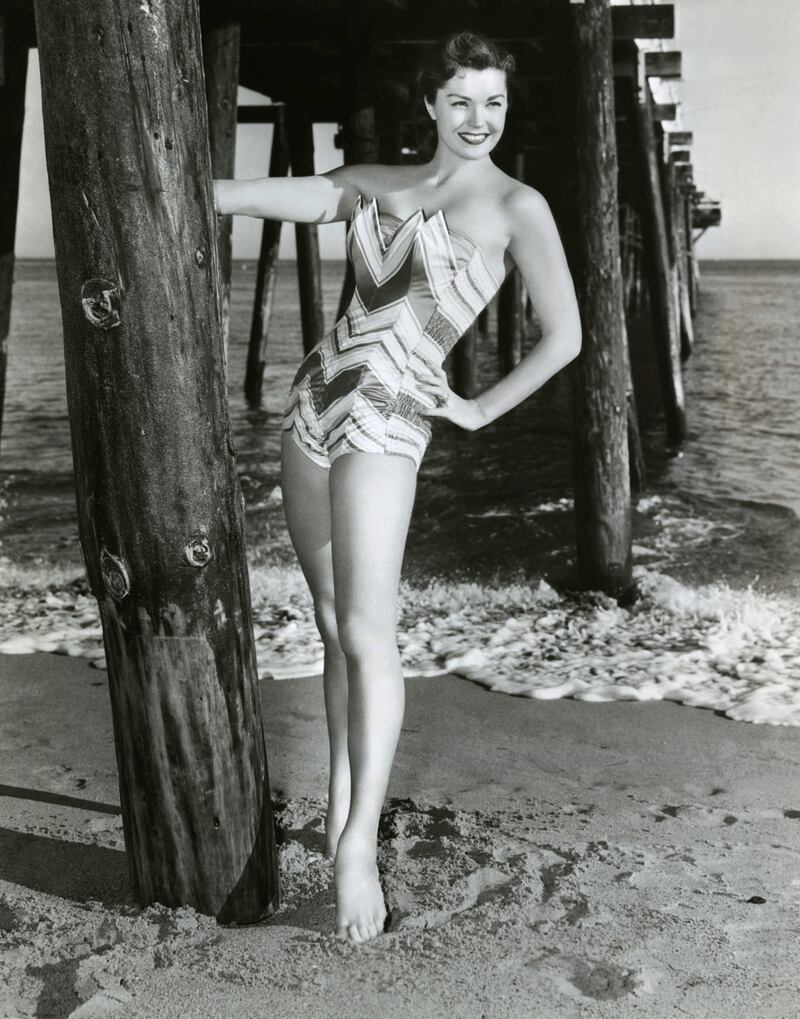 galleries/2013/06/06/esther-williams-best-bathing-suits-photos/130606-esther-williams-1954_ptq6xp