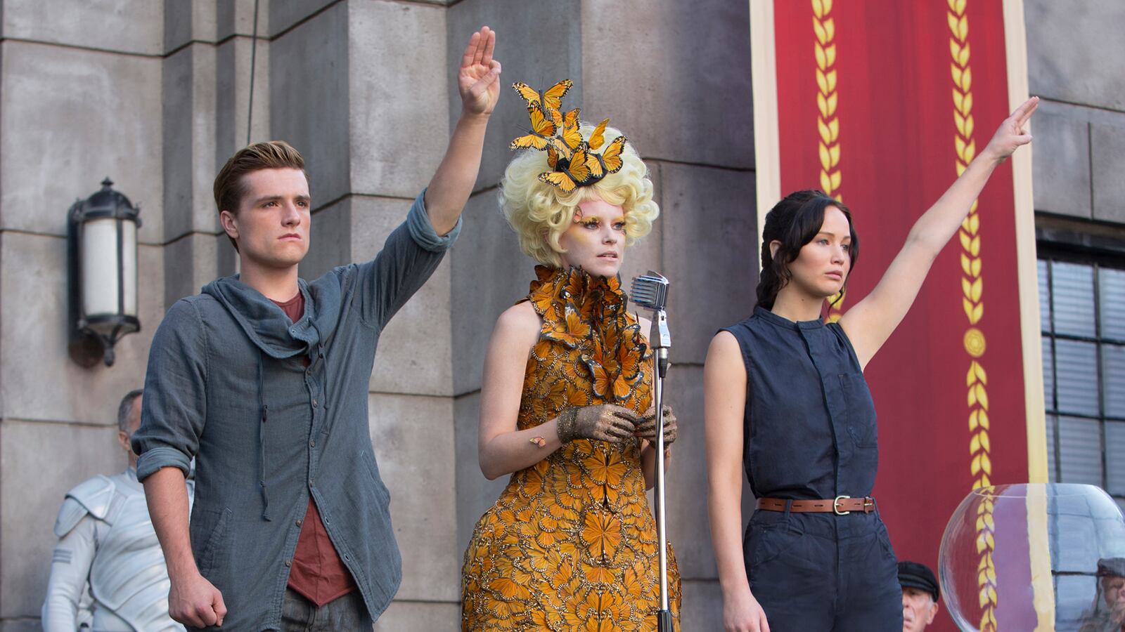 cheats/2014/04/14/hunger-games-wins-mtv-top-honor/140414-mtv-movie-awards-cheat_z74g0i