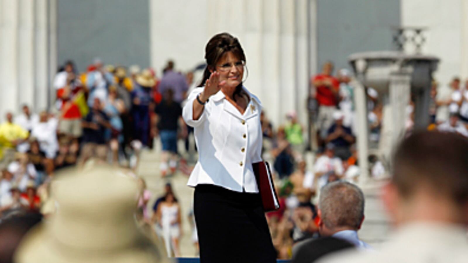 articles/2010/09/20/palin-the-gops-mcgovern/beinart-tea-party-2012_128015_yp2eco