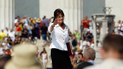 articles/2010/09/20/palin-the-gops-mcgovern/beinart-tea-party-2012_128015_yp2eco