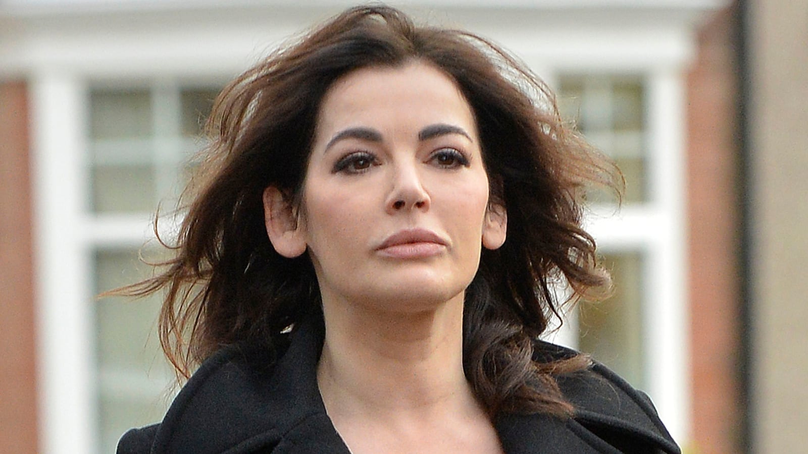 articles/2014/06/30/saatchi-website-sells-pictures-of-him-throttling-nigella/140403-nigella-cheat_nphjqq