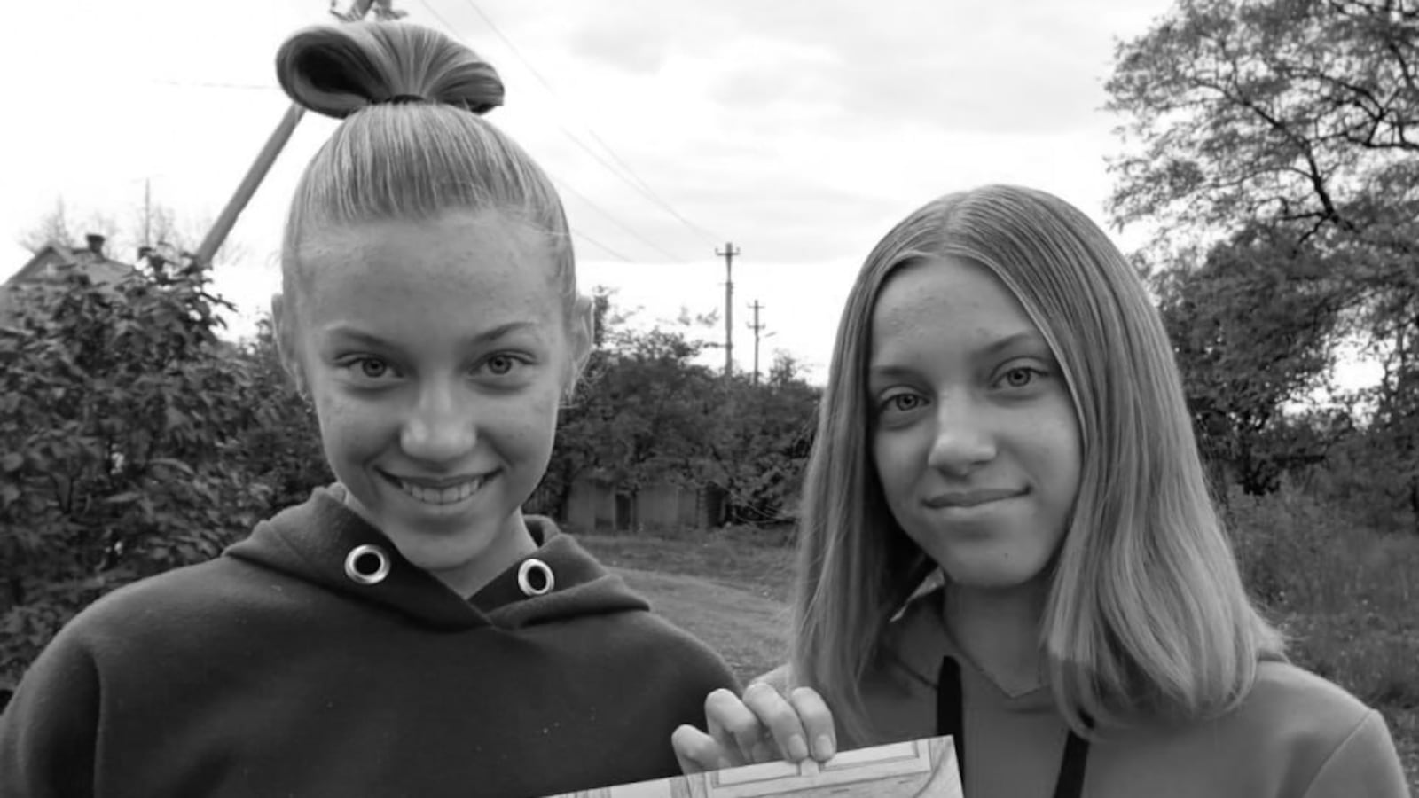 Twin sisters, Yuliya and Anna, 14, killed in a rocket attack in Kramatorsk, Ukraine.
