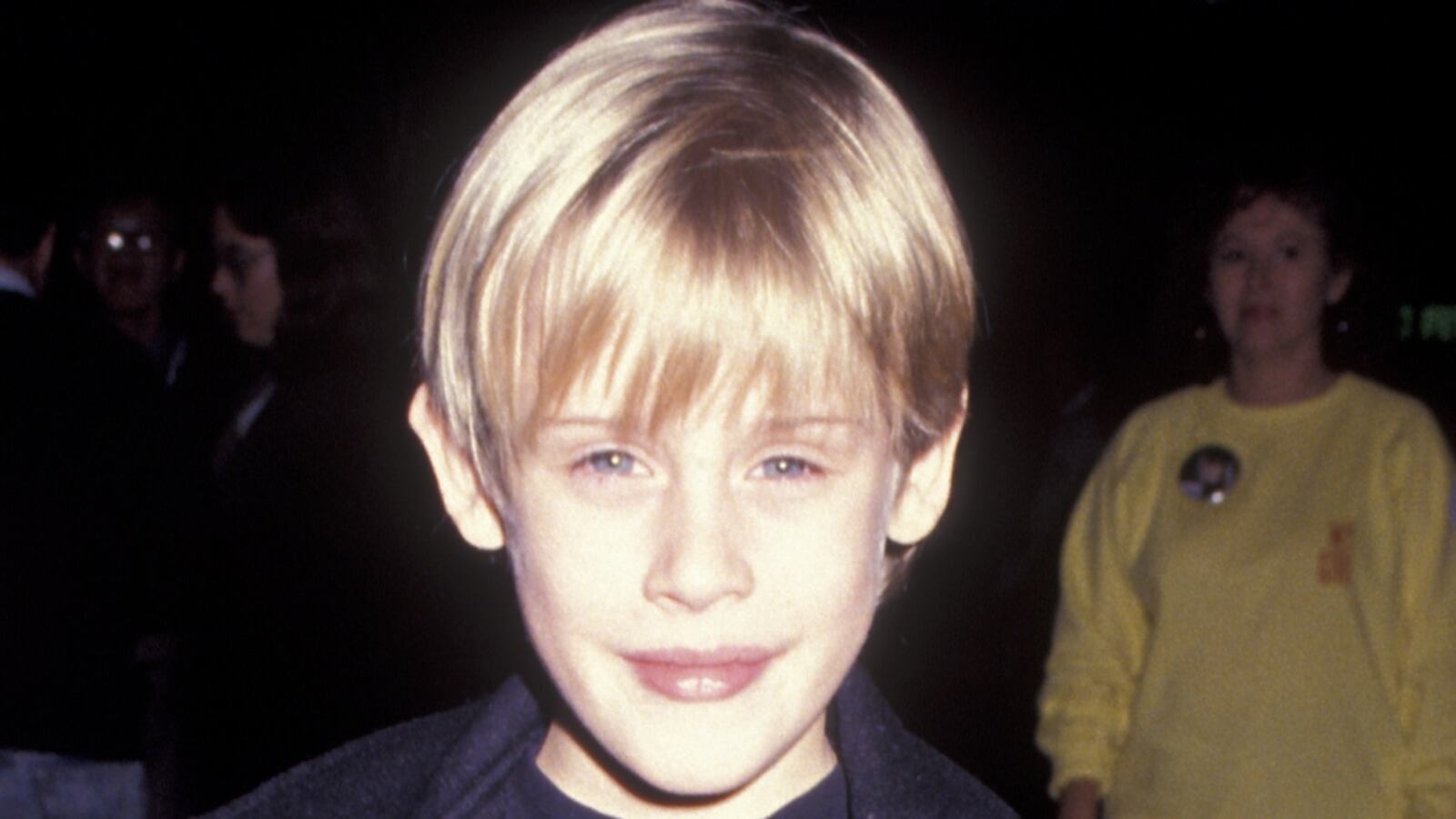 Macaulay Culkin attends the premiere of "My Girl" on November 3, 1991