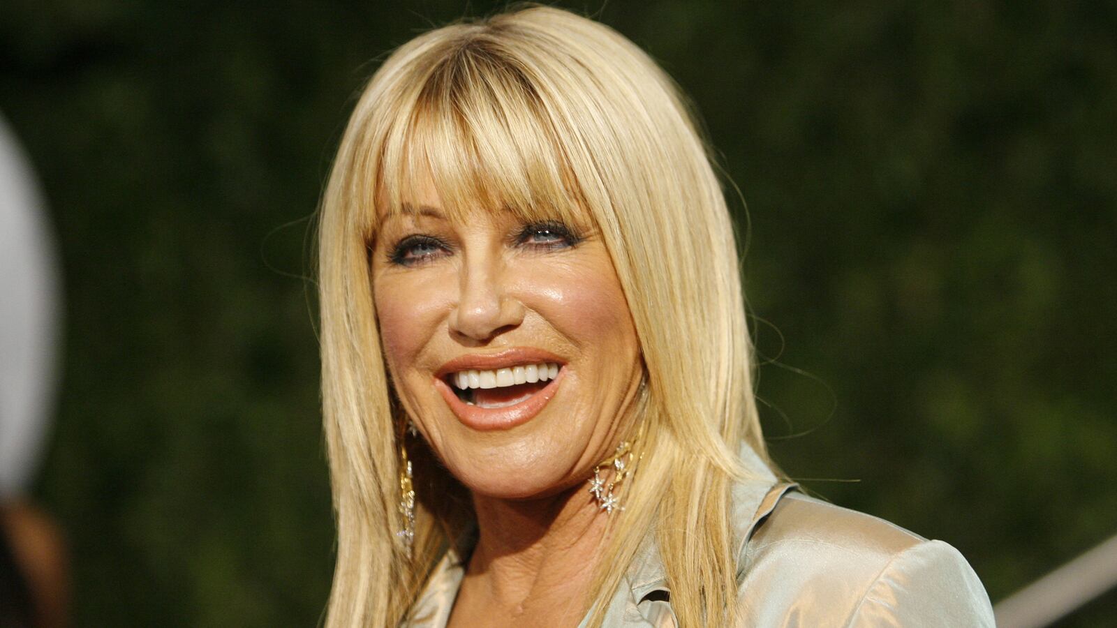 articles/2013/10/30/fact-checking-suzanne-somer-s-claim-that-obamacare-is-a-socialist-ponzi-scheme/131029-zadrozny-somers-tease_zumdb4