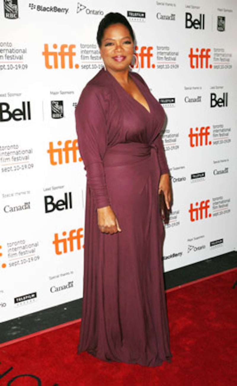 galleries/2009/12/11/the-celebrity-impact-rankings/celeb-impact---winfrey_yjhr2q