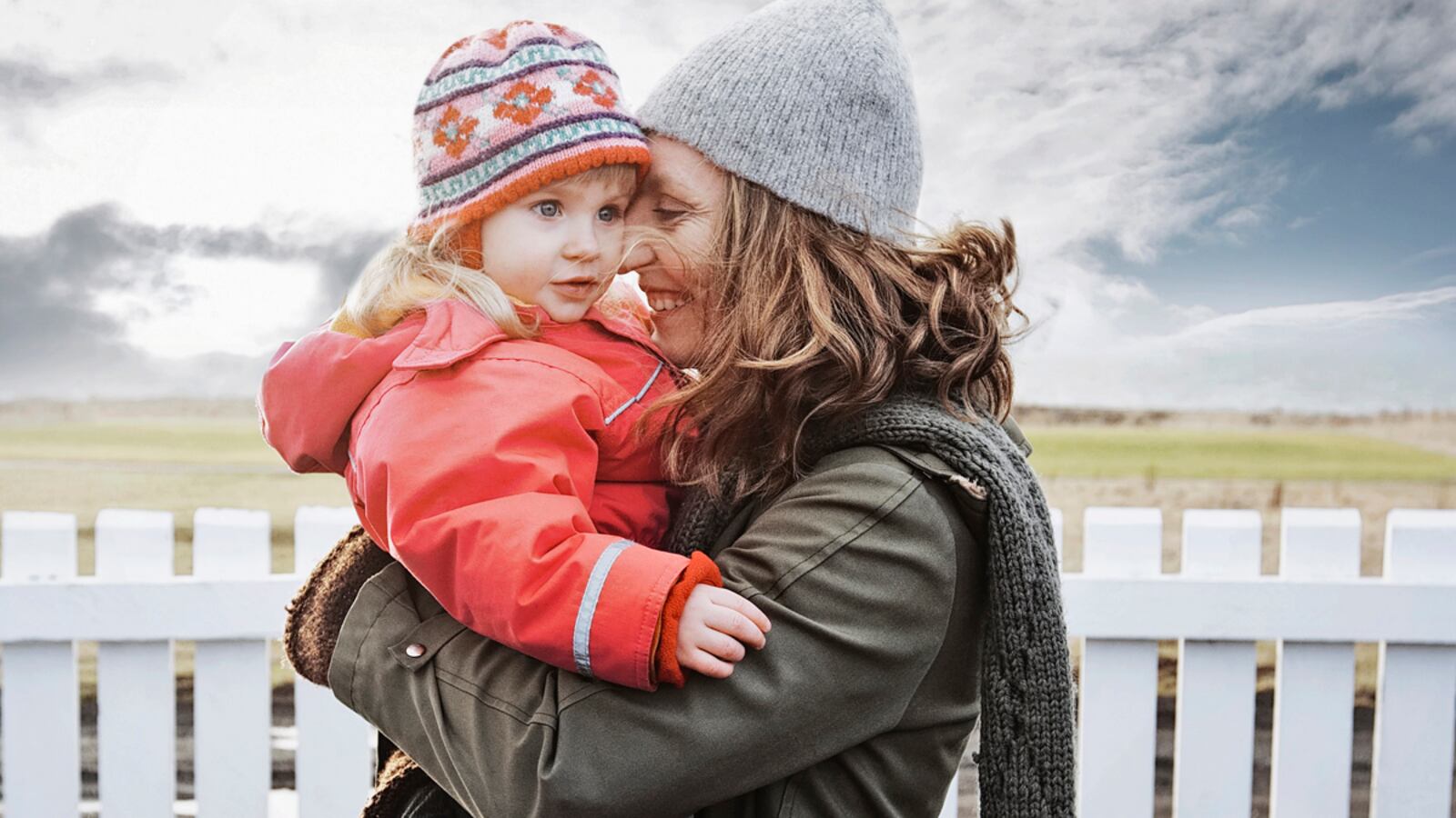 articles/2011/11/28/don-t-call-me-a-mom-why-it-s-time-for-women-to-drop-that-identity/dont-call-me-mom-reiter_qe89ih