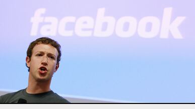 articles/2011/01/26/facebook-privacy-breakthrough-reputationcoms-ceo-on-uprotectit/kirkpatrick-davos-facebook_155545_bpui9f