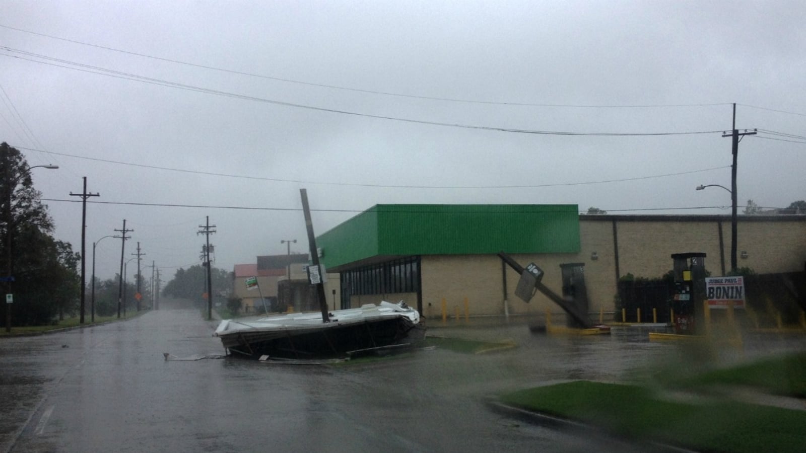 cheats/2012/08/29/louisiana-rescue-efforts-begin/rescue-efforts-begin-isaac-cheat_layynx