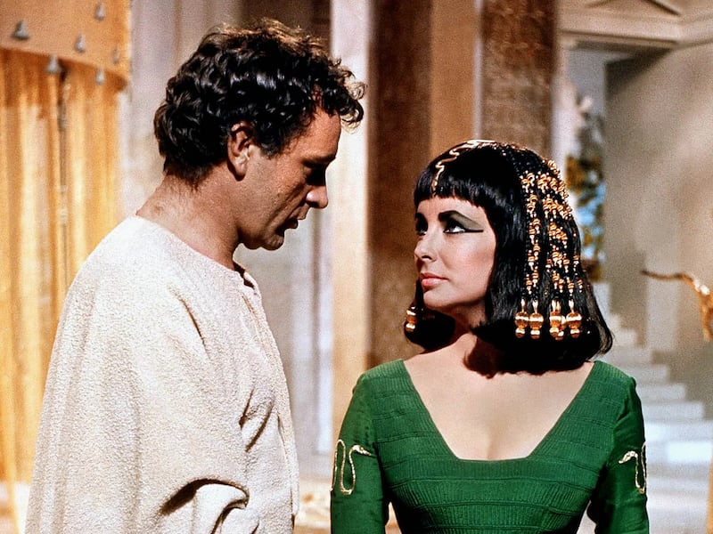 Richard Burton and Elizabeth Taylor in "Cleopatra"
