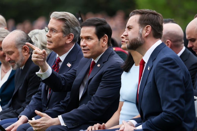 Vance earned a heartier round of applause than Rubio when Trump polled attendees of a Rose Garden dinner Monday.