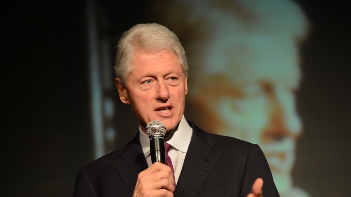 cheats/2012/05/31/bill-clinton-to-campaign-for-tom-barrett/clinton-wisconsin-cheat_oli76q