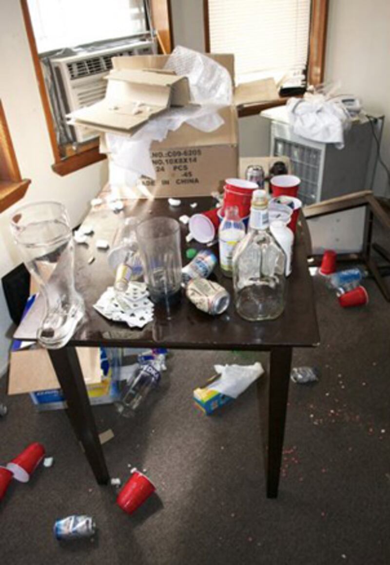 galleries/2011/05/10/confessions-of-an-ivy-league-house-cleaner/ivy-league-cleaner---5_cu2c6x