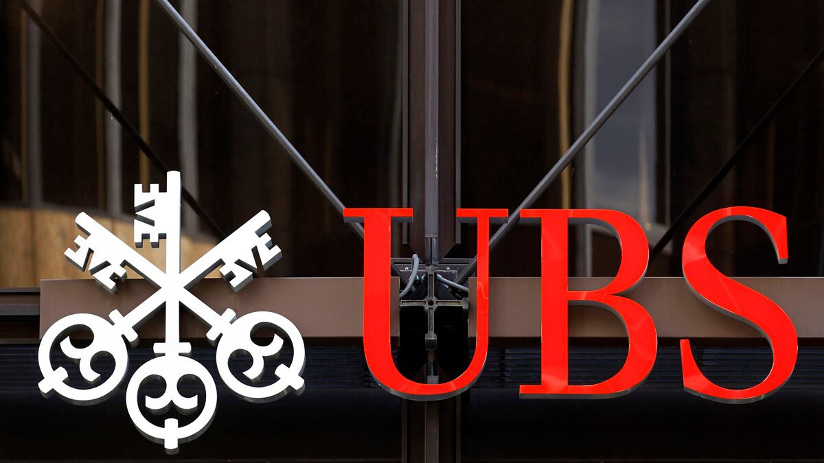 cheats/2012/10/30/ubs-to-cut-10-000-jobs/ubs-to-cut-ten-thousand-jobs-cheat_tuifeb