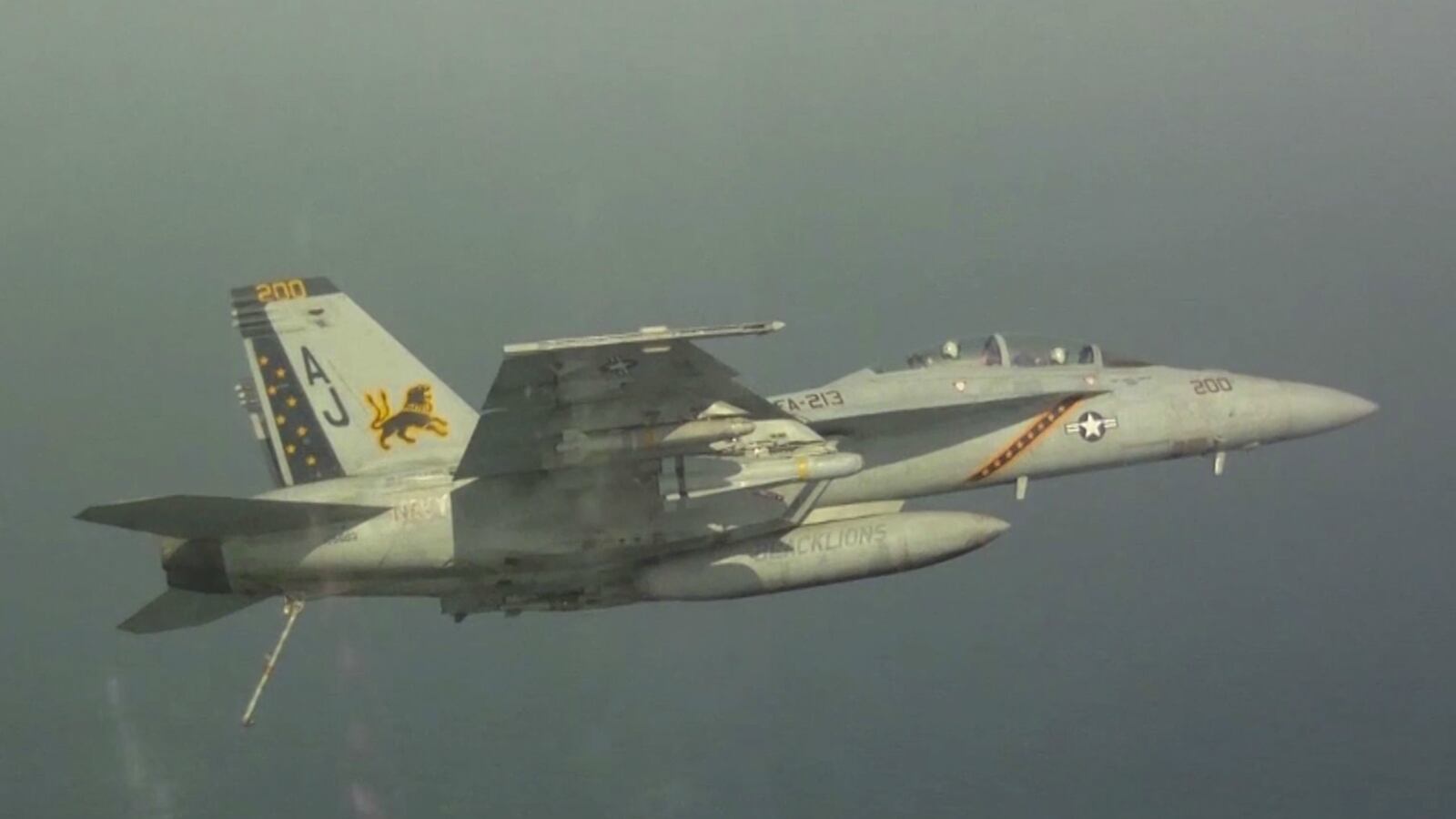 cheats/2014/09/07/u-s-launches-new-airstrikes-on-isis/140907-usstrikeisis-cheat_lf4neh