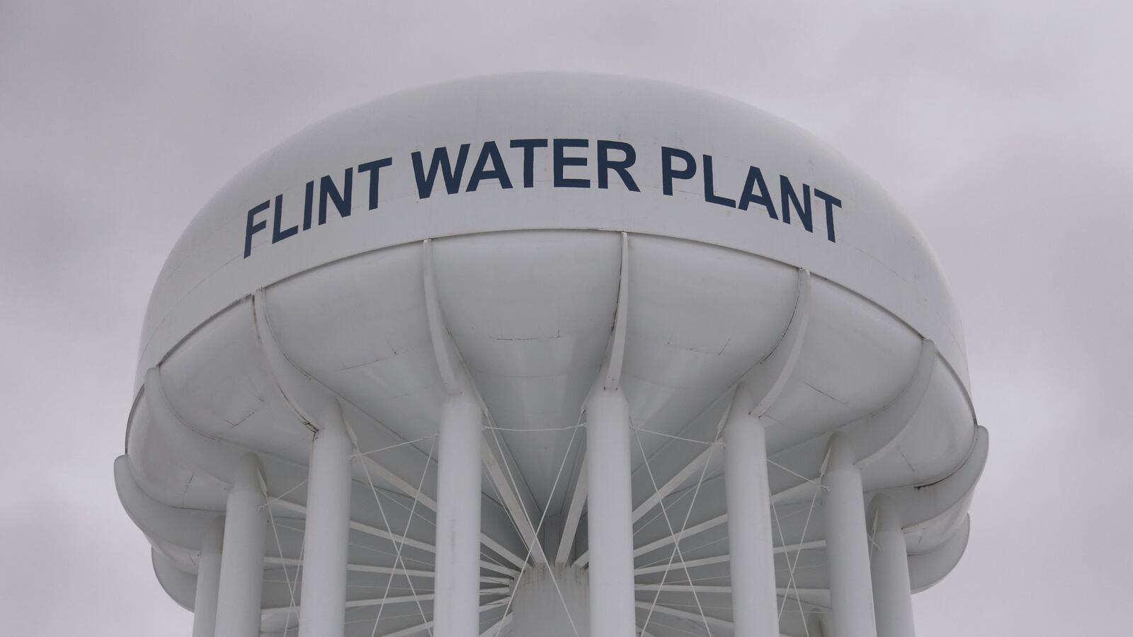 cheats/2016/02/17/flint-paid-highest-water-rate-in-u-s/160217-flint-paid-highest-water-rate-cheat_nyef82