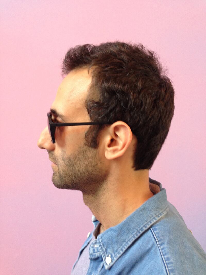 galleries/2013/08/27/simon-de-pury-s-studio-tours-of-los-angeles-artists-photos/130825-la-art-AlexIsrael_yqsjz8