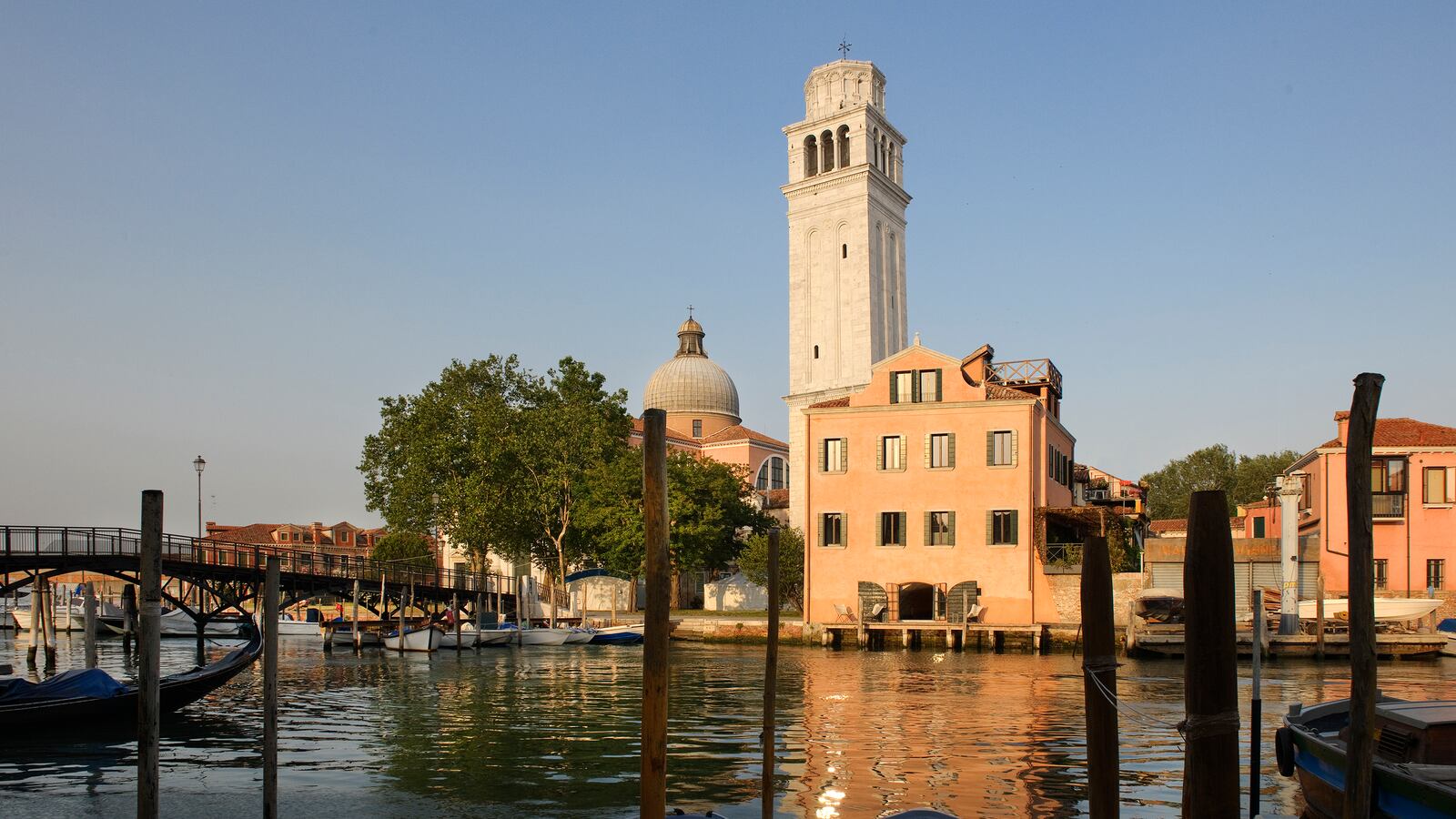 210930-OMG_Venice_01_ixu1ix